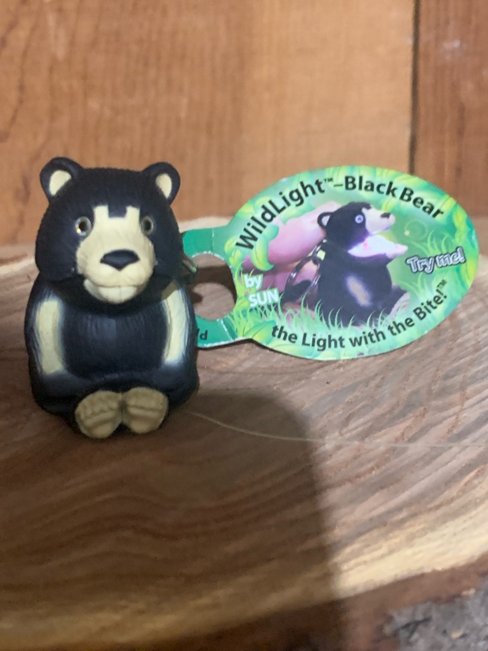 WildLight Black Bear LED Keychain and 3 Batteries Included NWT